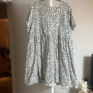 Tradlands Black and White Patterned Dress